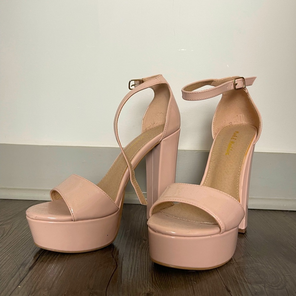Blush pink/Nude patent leather heels